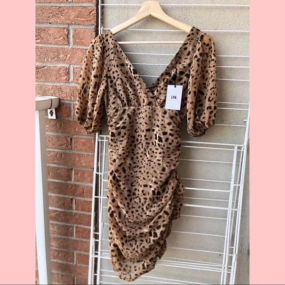BNWT Revolve LPA Leopard Puff Sleeve Dress - Picture 5 of 13
